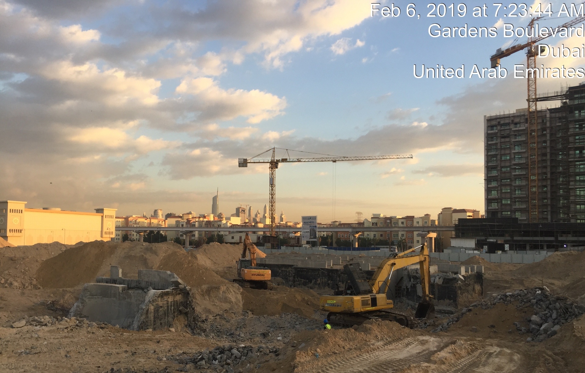 Hyundai and Komatsu excavators at Gardens Boulevard site