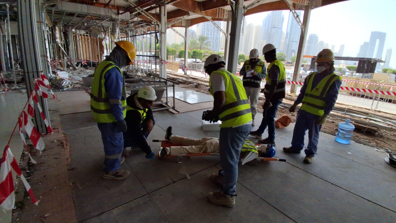 First aid response to simulated fall-from-height injury at Zero Gravity site